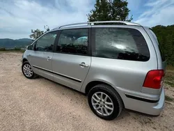 Grigio Usata 2009 VW Sharan United Monovolume | 6000 €