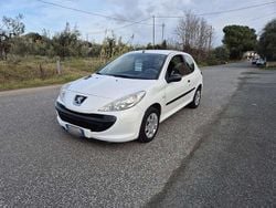 Bianco Usata 2010 Peugeot 206 Tre volumi | 2999 € (Buon prezzo)