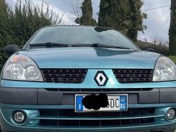 Blu Usata 2003 Renault Clio II Due volumi | 1500 € (Molto cara)