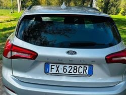 Grigio Usata 2019 Ford Focus ST-Line Tre volumi | 10.900 €