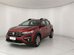 Rosso Usata 2022 Dacia Sandero Comfort Due volumi | 13.950 € (Buon prezzo)