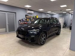 Blu/azzurro Usata 2021 BMW X5 M Sport SUV | 44.900 € (Cara)