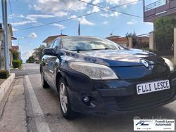 Nero Usata 2010 Renault Mégane III Tre volumi | 3999 € (Buon prezzo)