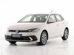 Grigio Usata 2022 VW Polo Life Tre volumi | 17.700 € (Buon prezzo)