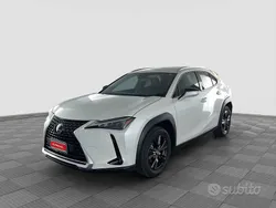Bianco perla Usata 2024 Lexus UX SUV | 28.990 € (Buon prezzo)