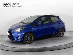 Nebula blue met Usata 2019 Toyota Yaris Hybrid Active Tre volumi | 13.500 € (Buon prezzo)