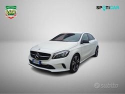 Bianco Usata 2017 Mercedes A180 Night Tre volumi | 13.990 € (Buon prezzo)