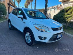 Bianco Usata 2009 Ford Kuga Titanium SUV | 6690 € (Cara)