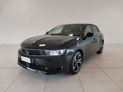 Nero pastello Usata 2023 Opel Astra Elegance Due volumi | 23.890 € (Buon prezzo)