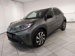 Grigio Usata 2023 Toyota Aygo X Trend SUV | 14.990 € (Buon prezzo)