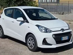 Bianco Usata 2016 Hyundai i10 Comfort Due volumi | 7500 € (Ottimo prezzo)
