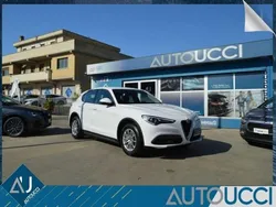 Bianco alfa Usata 2020 Alfa Romeo Stelvio Business SUV | 26.900 € (Buon prezzo)