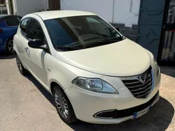 Bianco Usata 2012 Lancia Ypsilon S Due volumi | 5500 € (Buon prezzo)