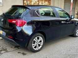 Nero Usata 2013 Alfa Romeo Giulietta Distinctive Tre volumi | 7450 € (Buon prezzo)