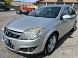 Antracite Usata 2007 Opel Astra Club Station wagon | 1950 € (Molto cara)