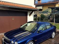 Usata 2002 Jaguar X-type Tre volumi | 2500 € (Buon prezzo)