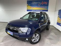 Blu Usata 2014 Dacia Duster Lauréate SUV | 7790 € (Buon prezzo)