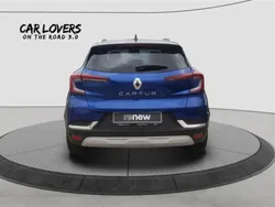Azzurro Usata 2023 Renault Captur Techno SUV | 20.990 € (Buon prezzo)