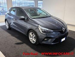 Grigio metallizzato Usata 2022 Renault Clio V Business Tre volumi | 8900 € (Super prezzo)
