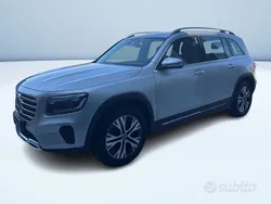 Argento metallizzato Usata 2024 Mercedes GLB180 Advanced SUV | 37.500 € (Ottimo prezzo)