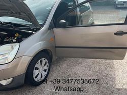 Grigio Usata 2004 Ford Fiesta Due volumi | 2200 €