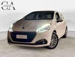 Other Usata 2018 Peugeot 208 Active Due volumi | 7900 € (Buon prezzo)