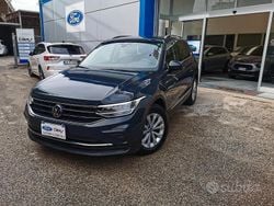 Grigio Usata 2022 VW Tiguan Life SUV | 28.800 € (Buon prezzo)