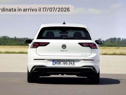 Argento Usata 2024 VW Golf VIII Edition Tre volumi | 29.220 € (Ottimo prezzo)