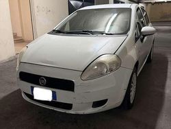 Usata 2011 Fiat Grande Punto S Due volumi | 2800 € (Super prezzo)