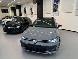 Grigio gesso Nuova 2025 VW Golf VIII GTI Tre volumi | 38.990 € (Buon prezzo)
