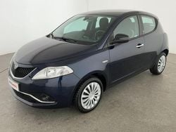 Blu Usata 2017 Lancia Ypsilon Gold Due volumi | 9199 € (Buon prezzo)