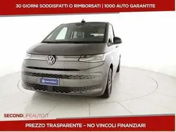 Grigio Nuova 2024 VW Multivan Style Monovolume | 58.400 € (Molto cara)