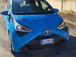 Blu Usata 2020 Toyota Aygo Connect Style Due volumi | 11.900 € (Buon prezzo)