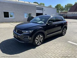 Nero Usata 2021 VW T-Roc Active SUV | 22.890 € (Cara)