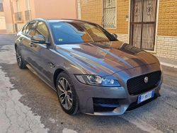 Grigio Usata 2016 Jaguar XF R-Sport Tre volumi | 12.500 € (Buon prezzo)