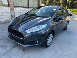 Grigio scuro Usata 2016 Ford Fiesta Individual Due volumi | 7990 € (Buon prezzo)
