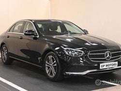 Nero Usata 2021 Mercedes E220 Tre volumi | 37.900 € (Buon prezzo)