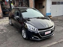 Nero Usata 2016 Peugeot 208 Active Due volumi | 6500 € (Ottimo prezzo)