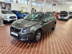 Grigio Usata 2017 Peugeot 2008 Active SUV | 7400 € (Ottimo prezzo)