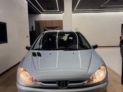Grigio Usata 2003 Peugeot 206 Tre volumi | 2500 €