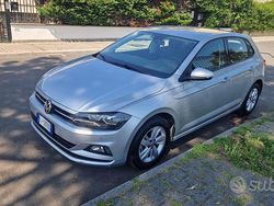 Grigio Usata 2020 VW Polo Comfortline Tre volumi | 13.900 € (Super prezzo)