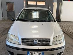 Grigio Usata 2007 Fiat Punto Classica Tre volumi | 2500 € (Buon prezzo)