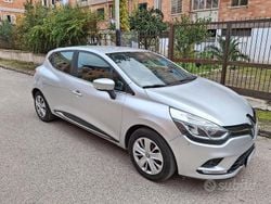 Grigio Usata 2017 Renault Clio IV Tre volumi | 8000 € (Cara)