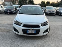 Bianco Usata 2012 Chevrolet Aveo LT Tre volumi | 3300 € (Buon prezzo)