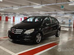 Nero Usata 2010 Mercedes B200 Monovolume | 2500 € (Super prezzo)