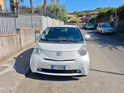 Usata 2012 Toyota iQ Due volumi | 6900 € (Buon prezzo)