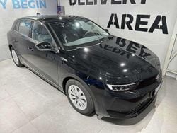 Nero Nuova 2025 Opel Astra Edition Tre volumi | 24.100 € (Buon prezzo)