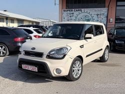 Beige Usata 2013 Kia Soul SUV | 4400 €