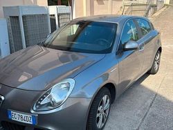 Grigio Usata 2011 Alfa Romeo Giulietta Tre volumi | 4700 € (Super prezzo)