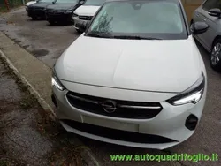 Bianco(met.) Usata 2023 Opel Corsa-e Design & Tech Due volumi | 19.900 € (Buon prezzo)